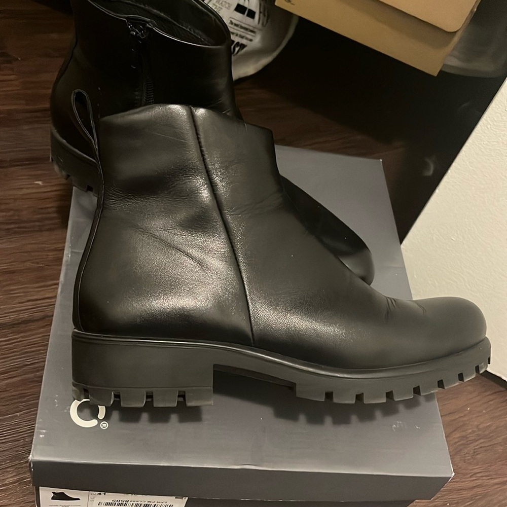 Ecco Women’s Modtray Ankle Boot, 10-10.5